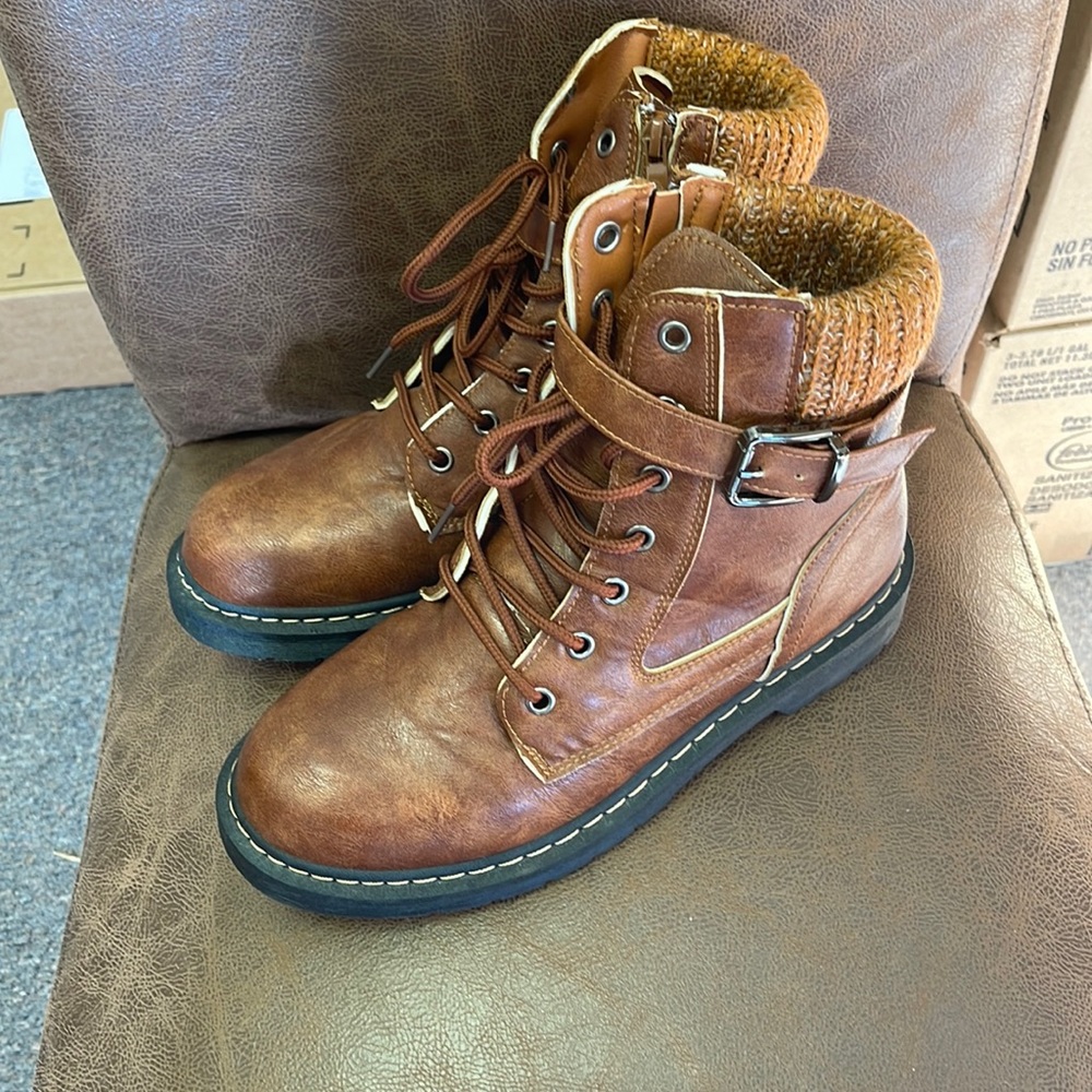 High fashion brown boot size 40 which is a 9 us shoe size